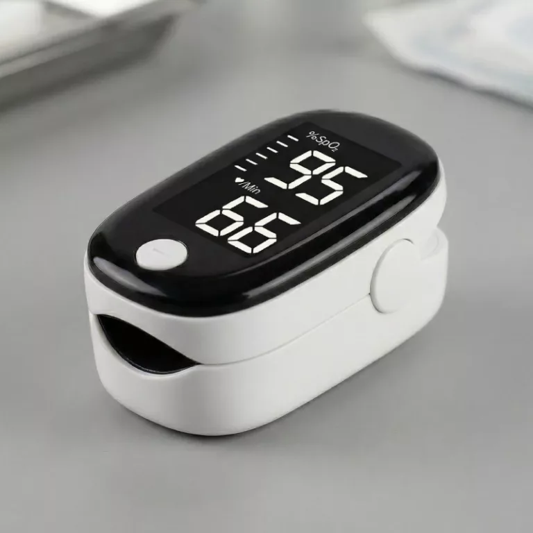 finger oxygen monitor, pulse oximeter, medical pulse oximeter, blood oxygen monitor